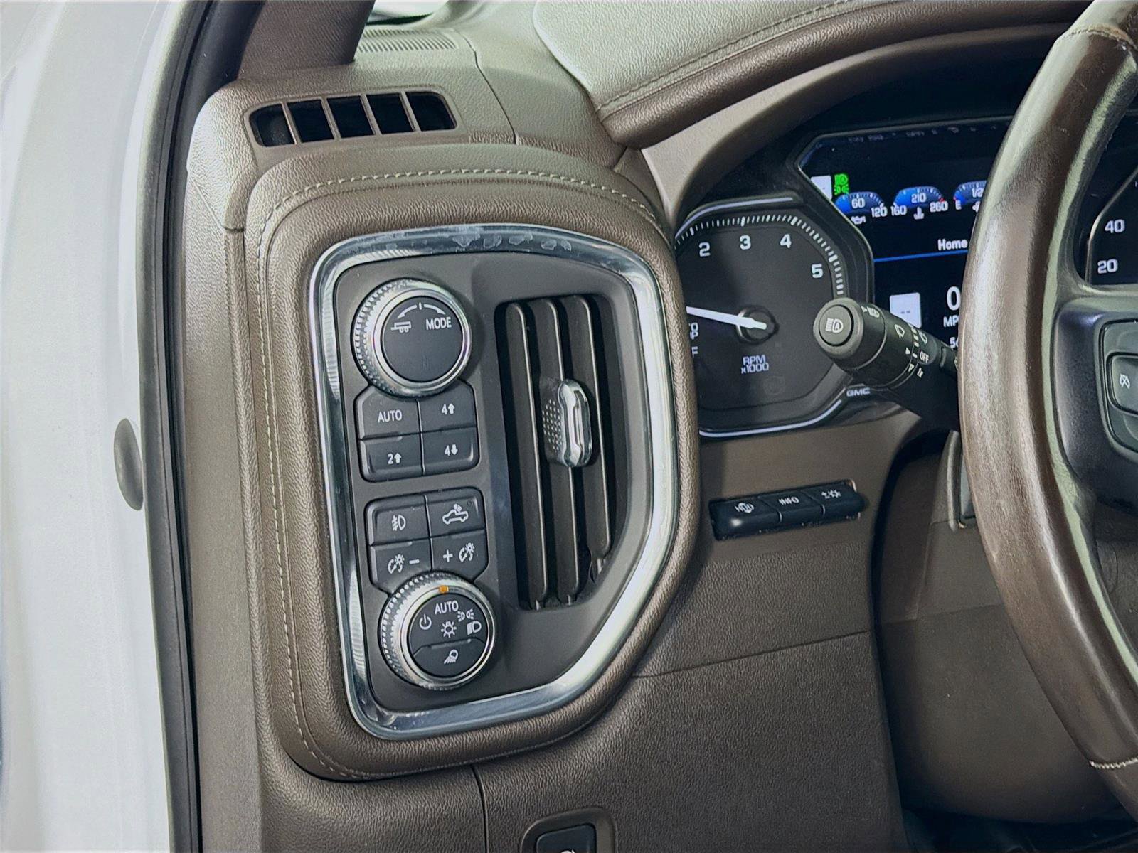 Used 2021 GMC Sierra 1500 Denali w/ Denali Ultimate Package AWD/4WD image 10