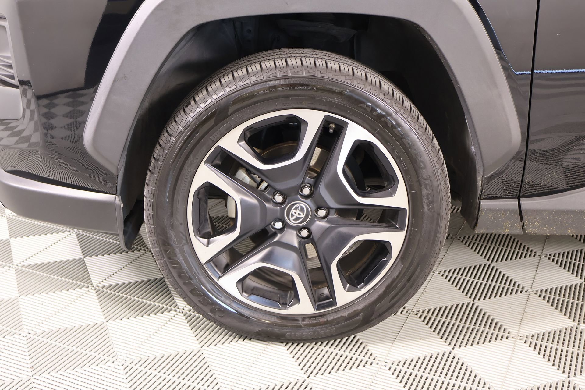 Used 2019 Toyota RAV4 Adventure image 17