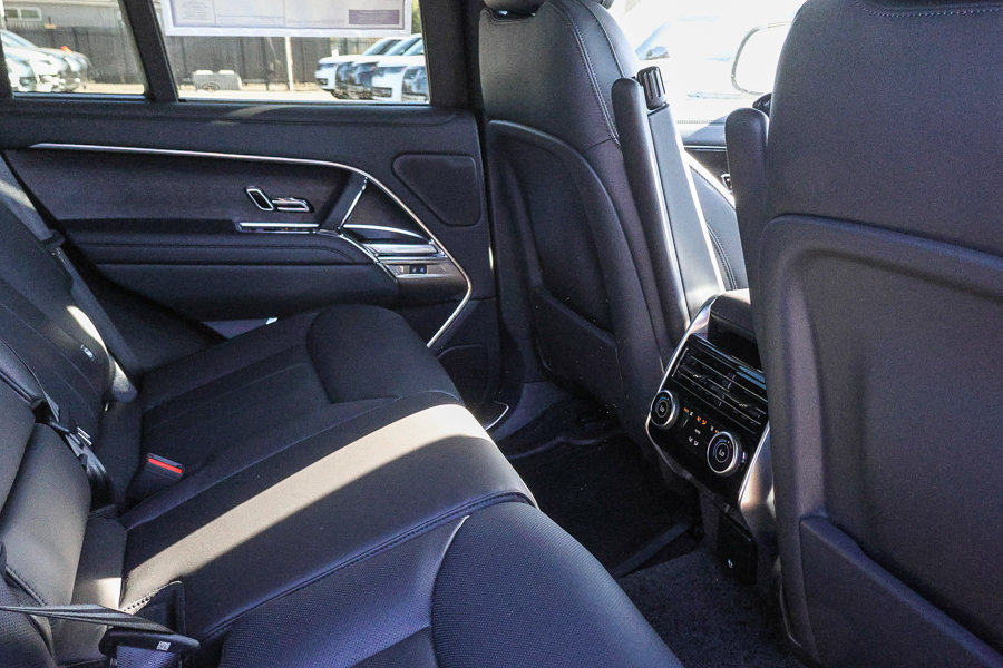 New 2027 Land Rover Range Rover SE AWD/4WD image 18
