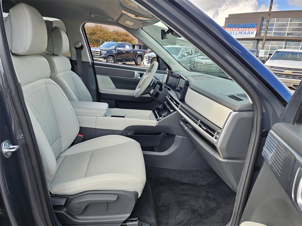 Certified 2025 Hyundai Santa Fe SEL image 28