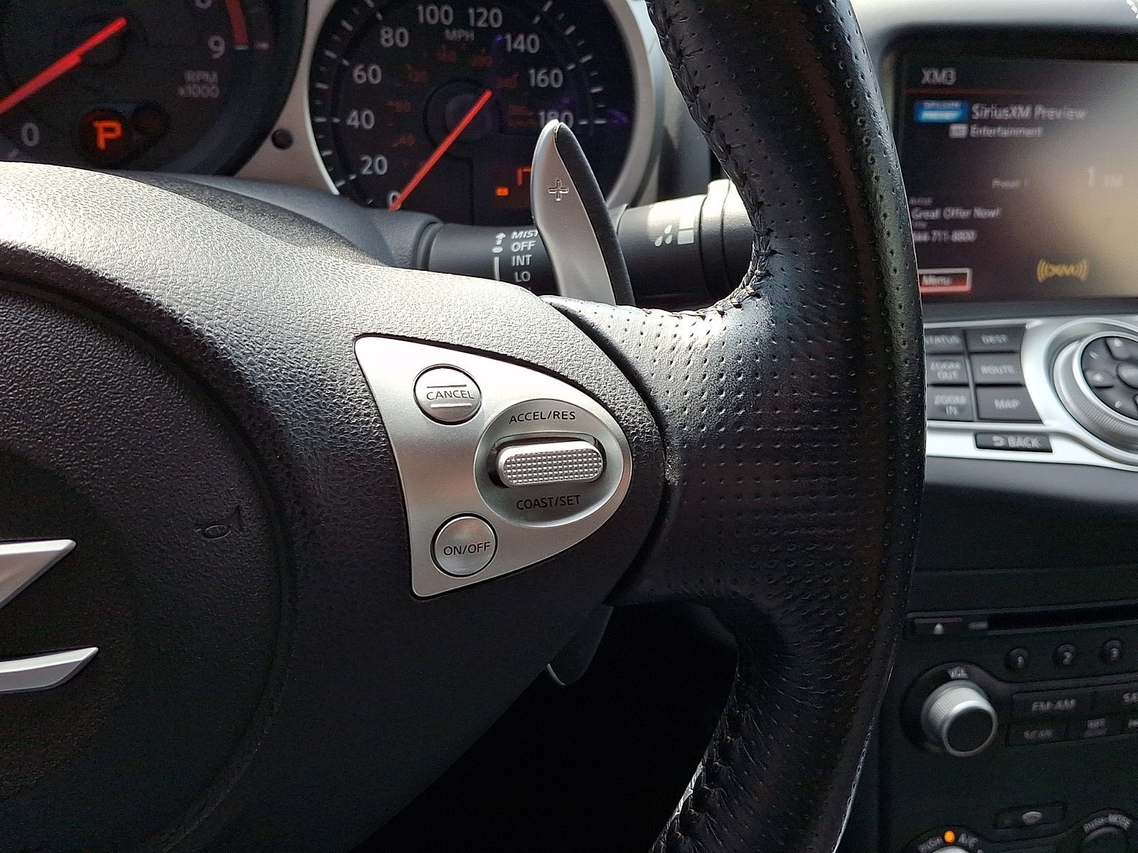 Used 2016 Nissan 370Z Coupe RWD image 23