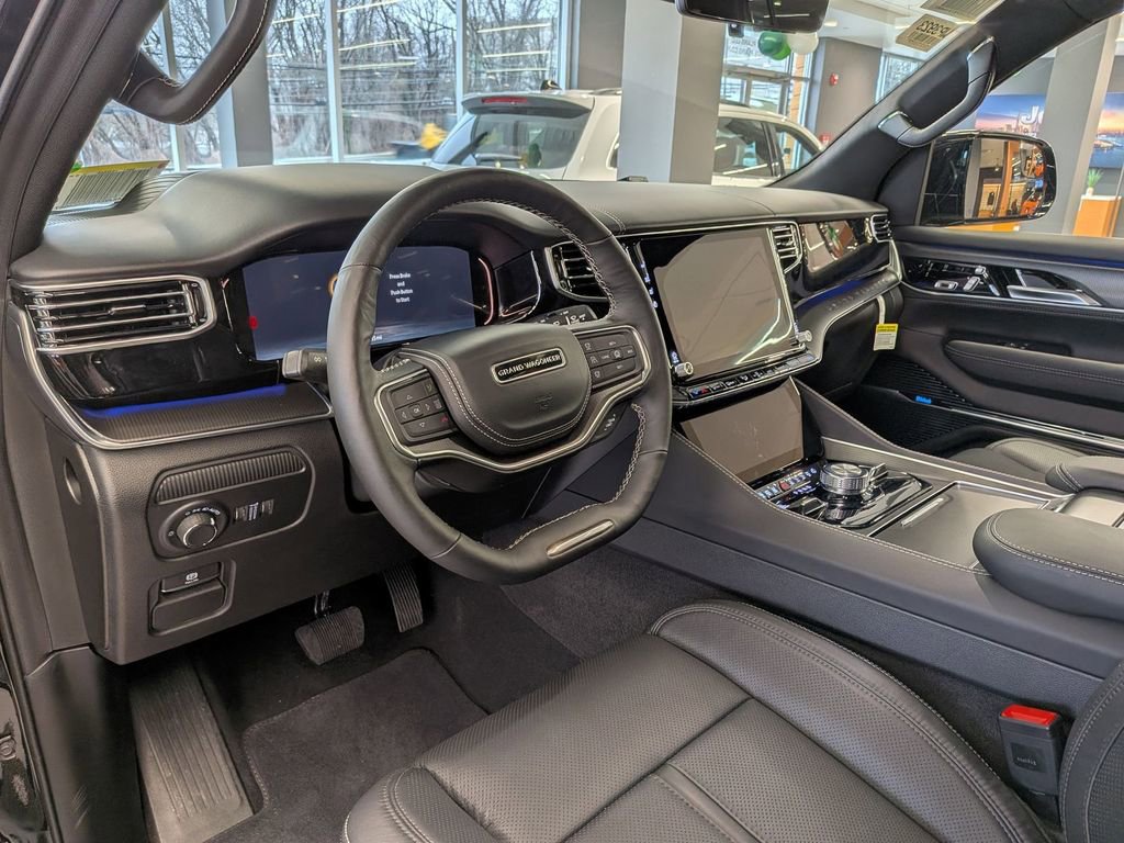 New 2026 Jeep Grand Wagoneer Summit w/ Premium Group III image 14