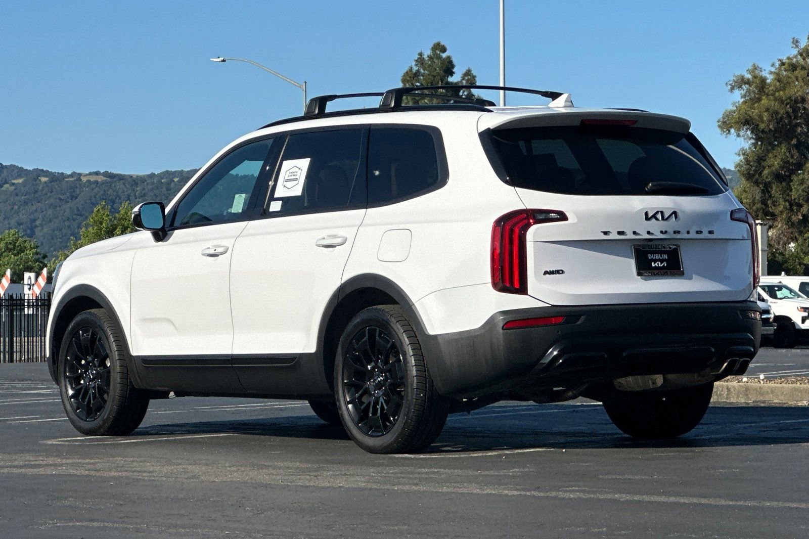 Used 2022 Kia Telluride SX w/ Nightfall Edition Package image 6