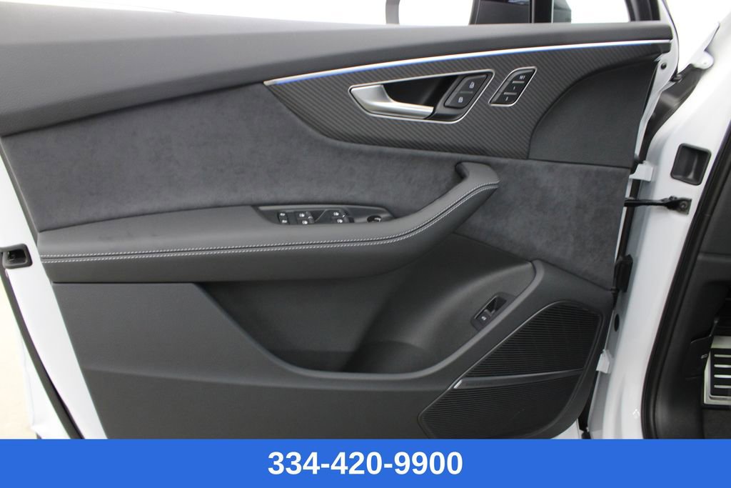 New 2026 Audi SQ7 Premium Plus image 16