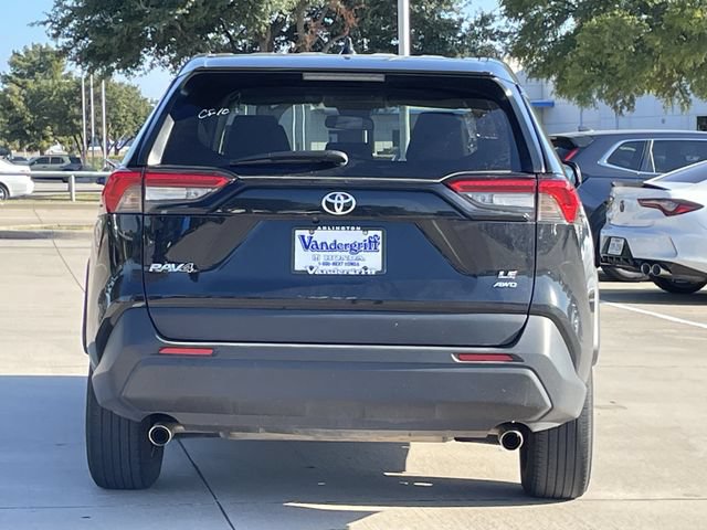 Used 2025 Toyota RAV4 LE AWD/4WD image 5