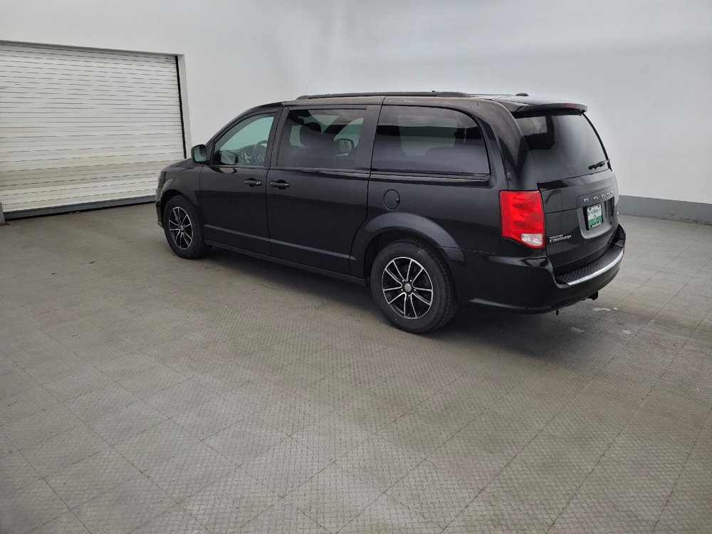 Used 2019 Dodge Grand Caravan GT FWD image 3