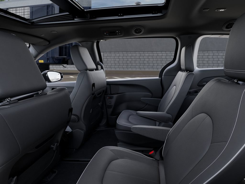New 2027 Chrysler Pacifica Limited FWD image 23