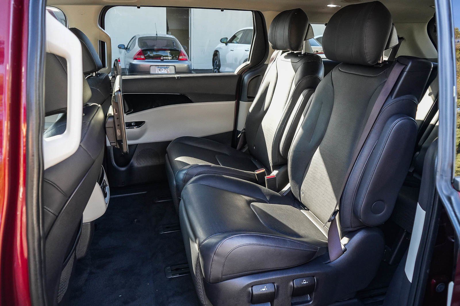 Used 2024 Kia Carnival SX Prestige FWD image 18