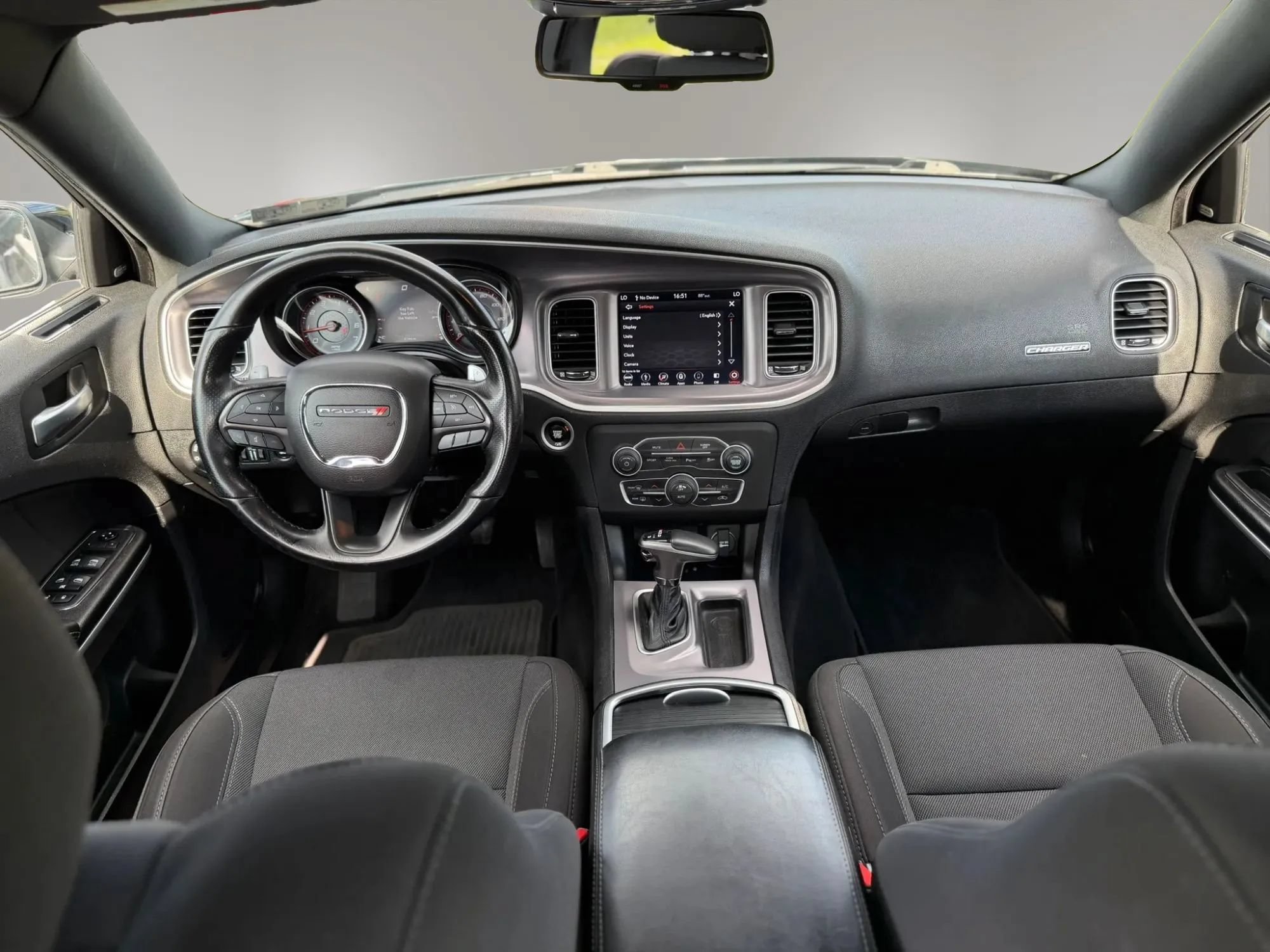Used 2019 Dodge Charger SXT AWD/4WD image 35