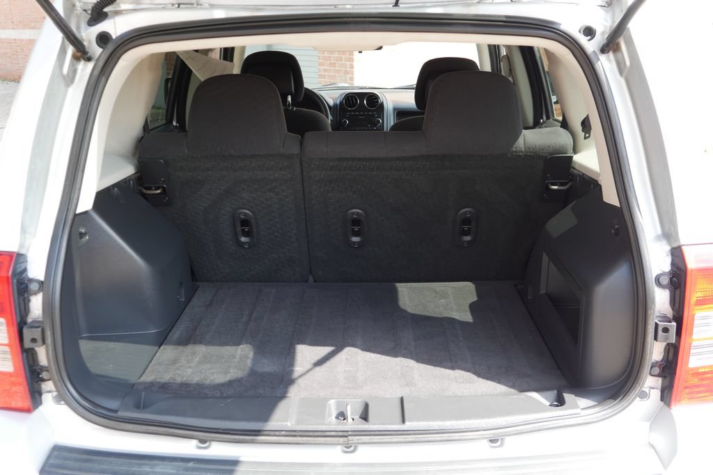 Used 2011 Jeep Patriot Sport FWD image 5
