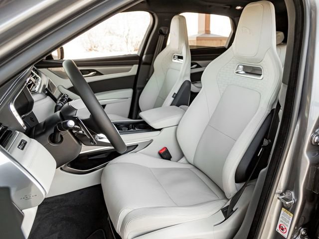 New 2026 Jaguar F-PACE R-Dynamic S image 13