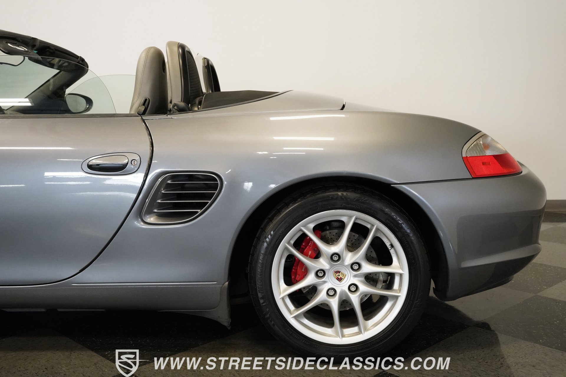 Used 2004 Porsche Boxster S image 29