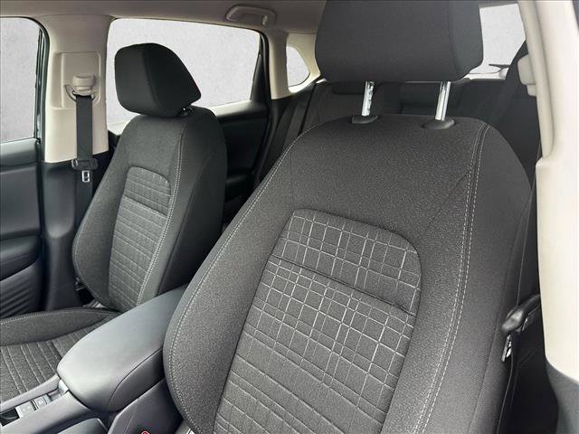 New 2026 Honda HR-V LX image 4