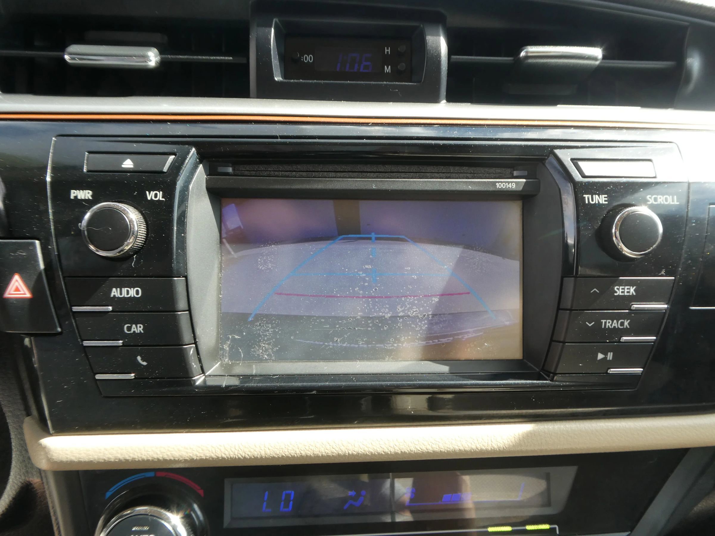 Used 2015 Toyota Corolla LE FWD image 20