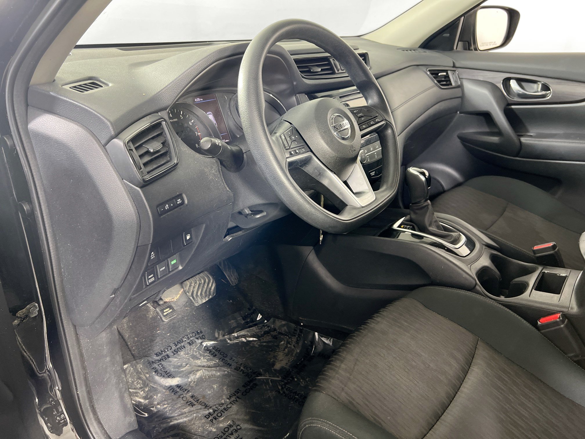 Used 2018 Nissan Rogue S AWD/4WD image 9