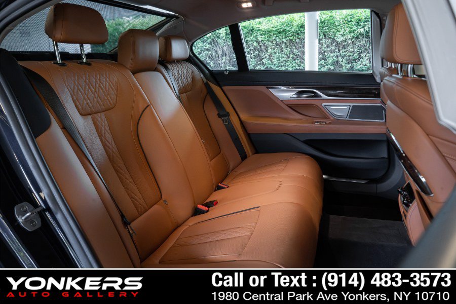 Used 2019 BMW 750i xDrive w/ Executive Package AWD/4WD image 50