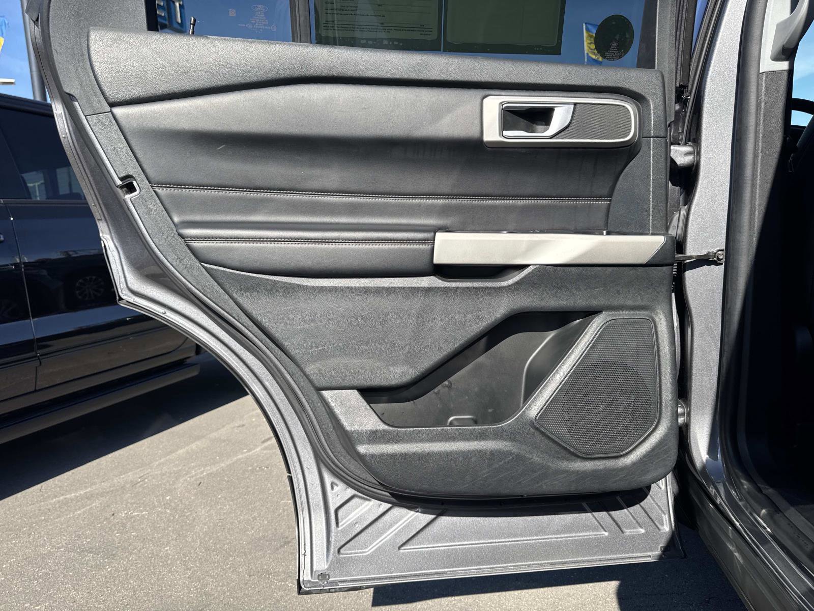 Used 2021 Ford Explorer XLT w/ Equipment Group 202A image 23