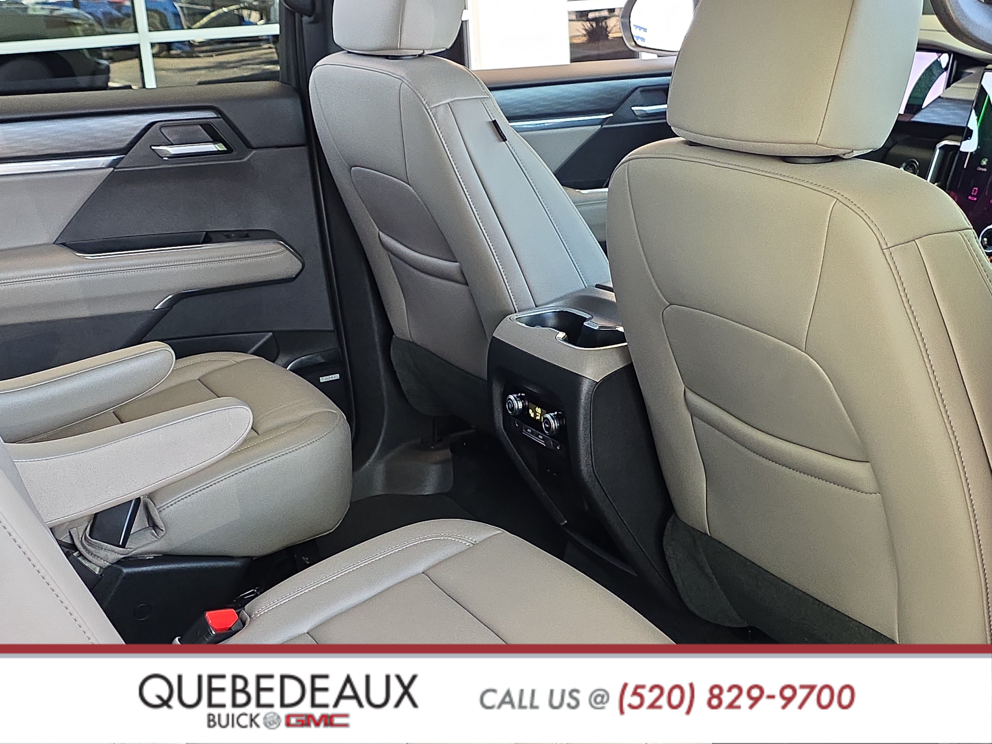 Used 2026 GMC Acadia Elevation w/ Black Edition FWD image 24