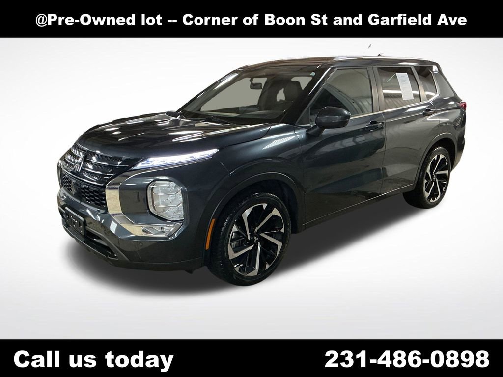 Used 2024 Mitsubishi Outlander SE