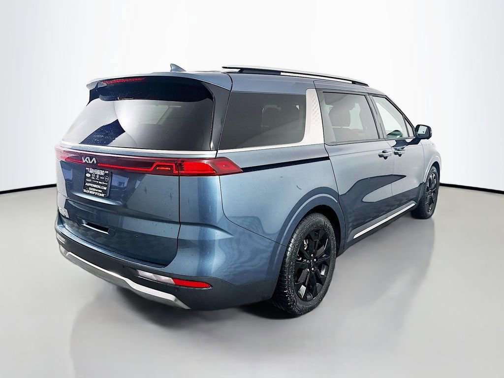 Used 2023 Kia Carnival SX Prestige image 7