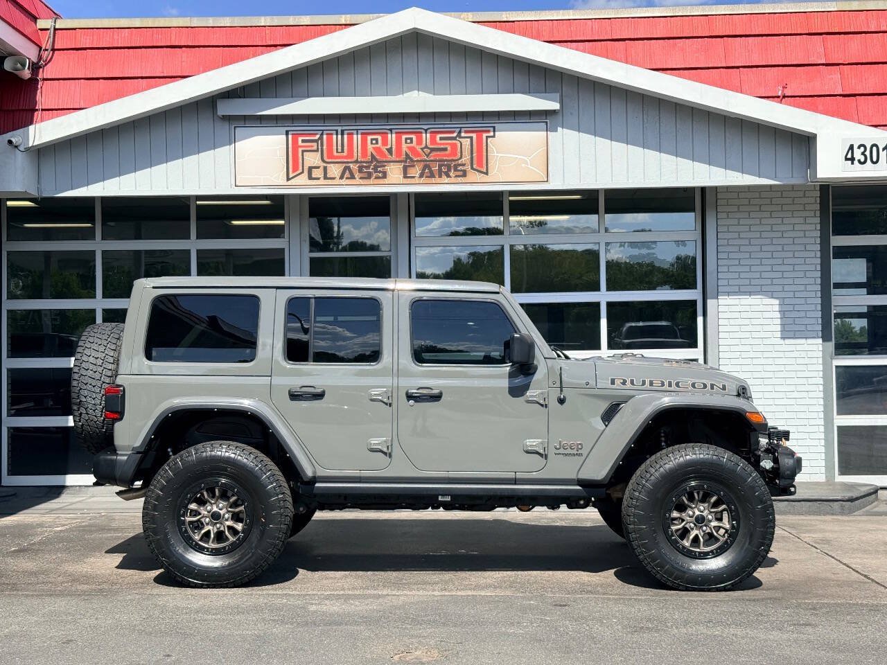 Used 2021 Jeep Wrangler Unlimited Rubicon w/ Trailer Tow Package AWD/4WD image 2