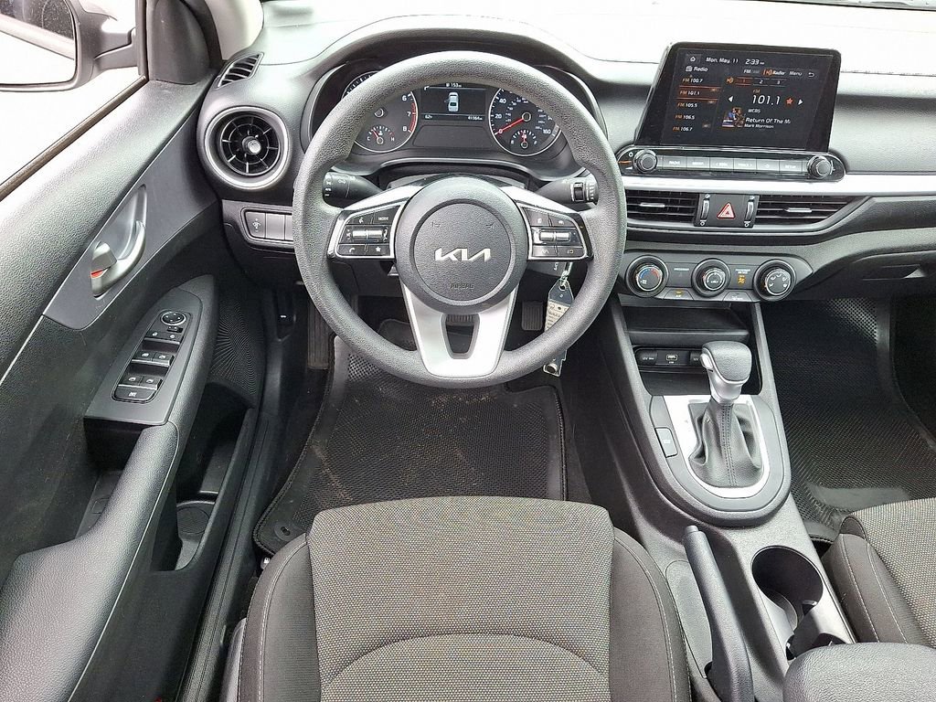 Used 2022 Kia Forte LXS FWD image 12