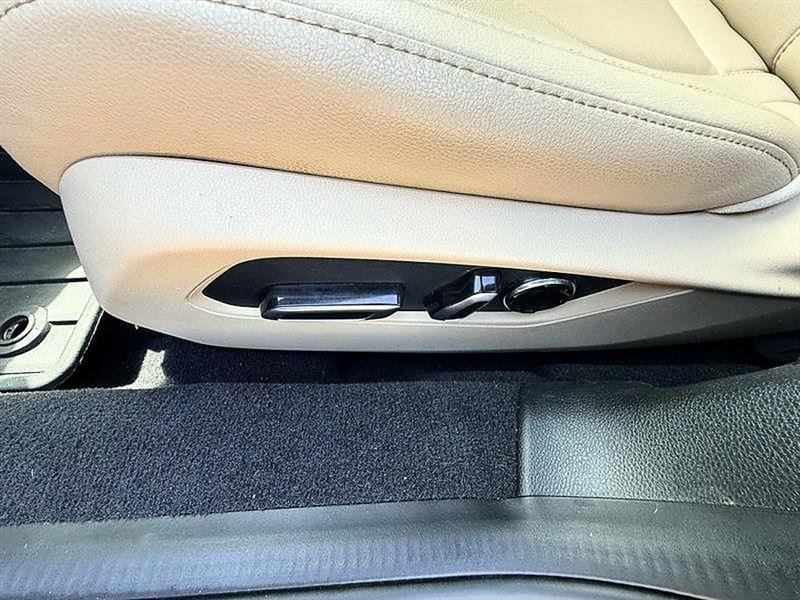 Used 2021 Acura TLX image 16