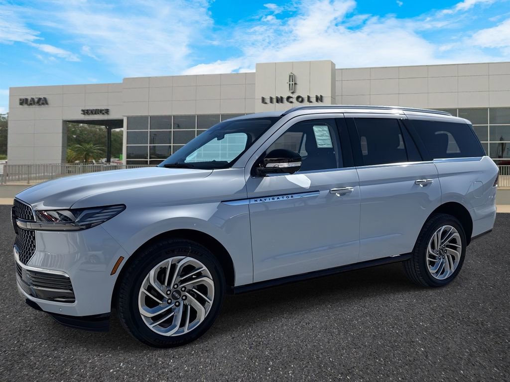 New 2026 Lincoln Navigator Reserve image 7