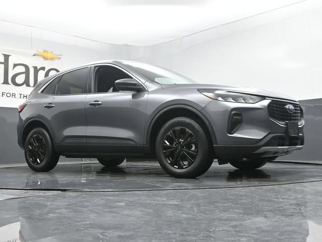 Used 2024 Ford Escape Active AWD/4WD image 2