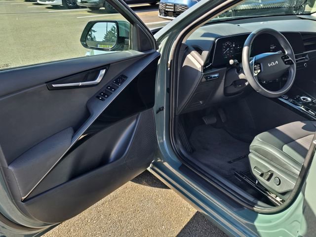 Certified 2023 Kia Niro Wind w/ Wind Preserve Package FWD image 22