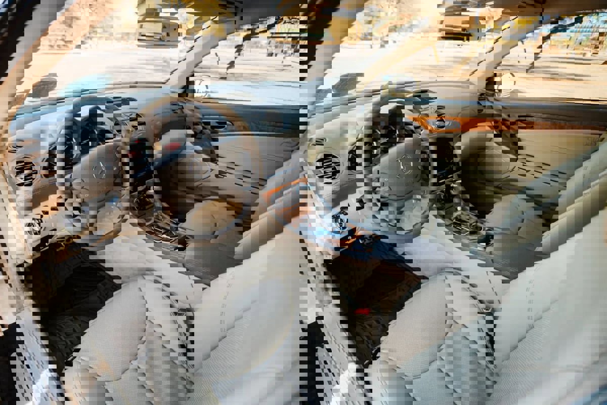 Used 2005 Mercedes-Benz SL 500 image 12