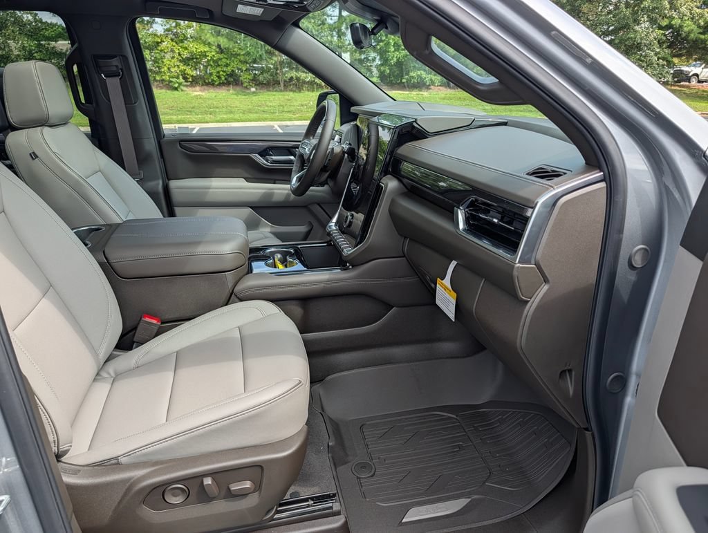 New 2026 GMC Yukon XL Elevation w/ Elevation Premium Package AWD/4WD image 11