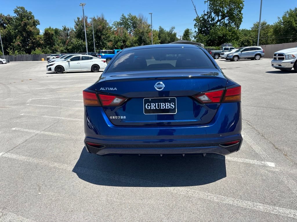 Used 2022 Nissan Altima 2.5 S FWD image 6