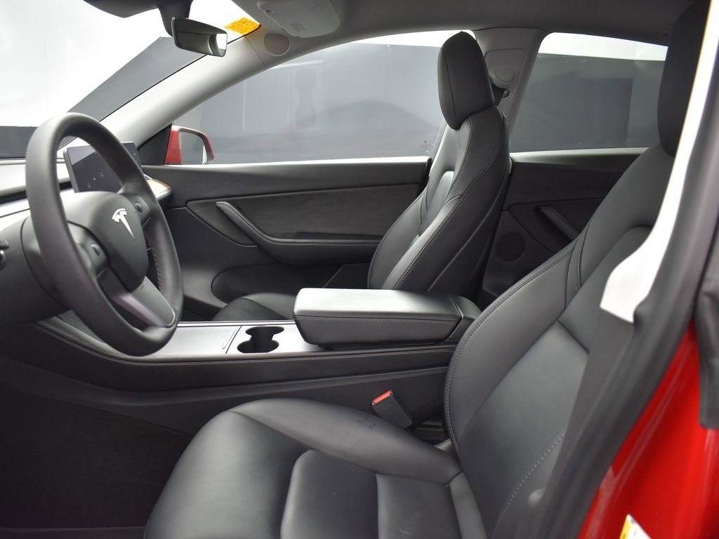 Used 2021 Tesla Model Y Long Range image 12