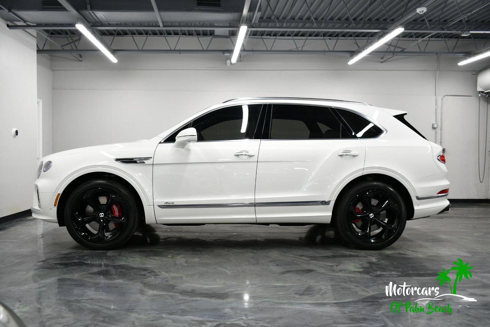 Used 2023 Bentley Bentayga AWD/4WD image 5