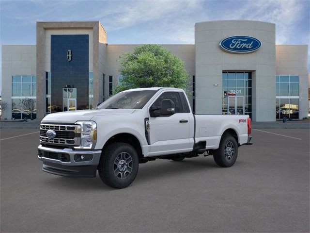 New 2025 Ford F350 XLT w/ FX4 Off-Road Package