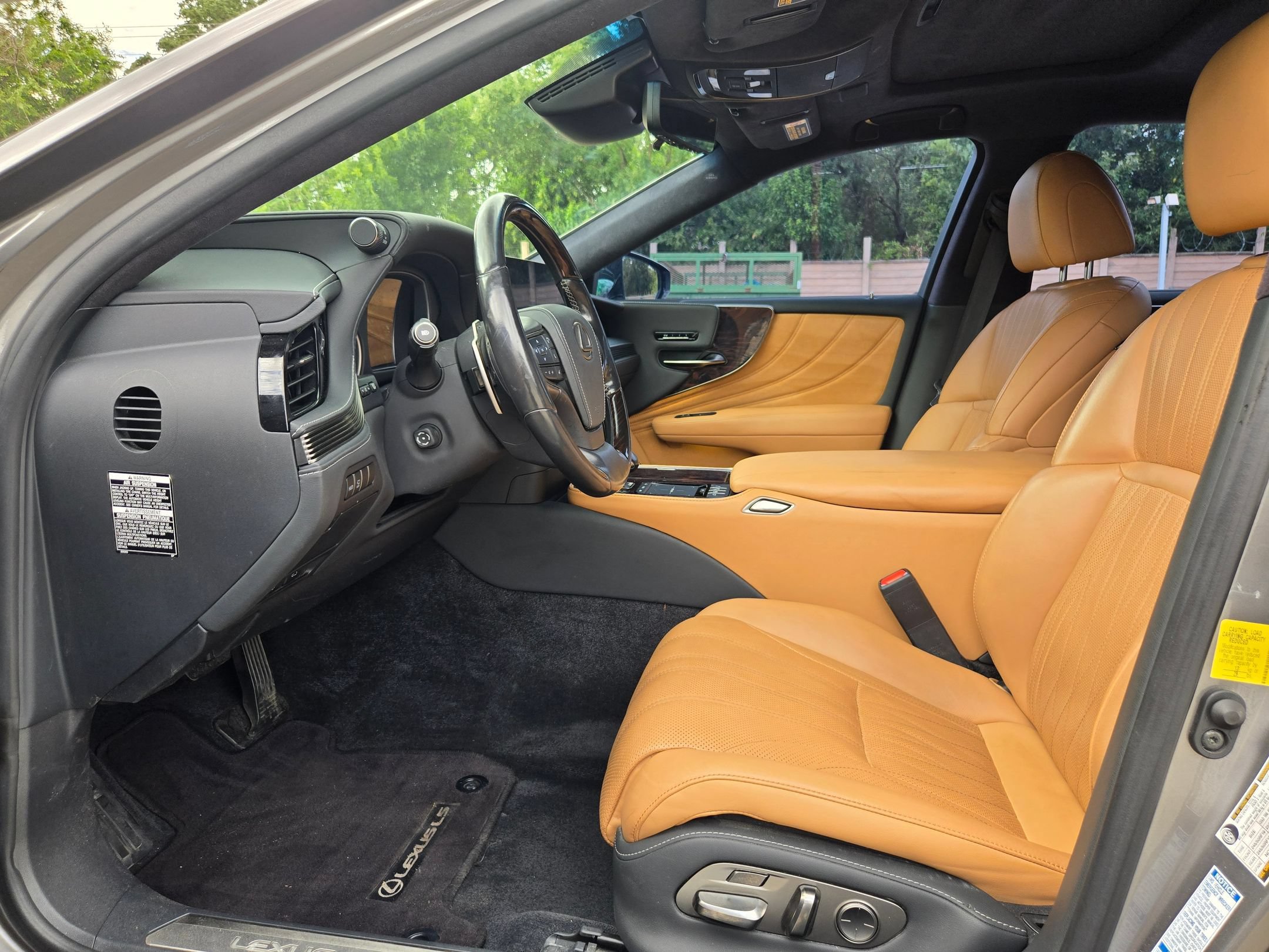 Used 2022 Lexus LS 500 AWD w/ Interior Upgrade Package image 9