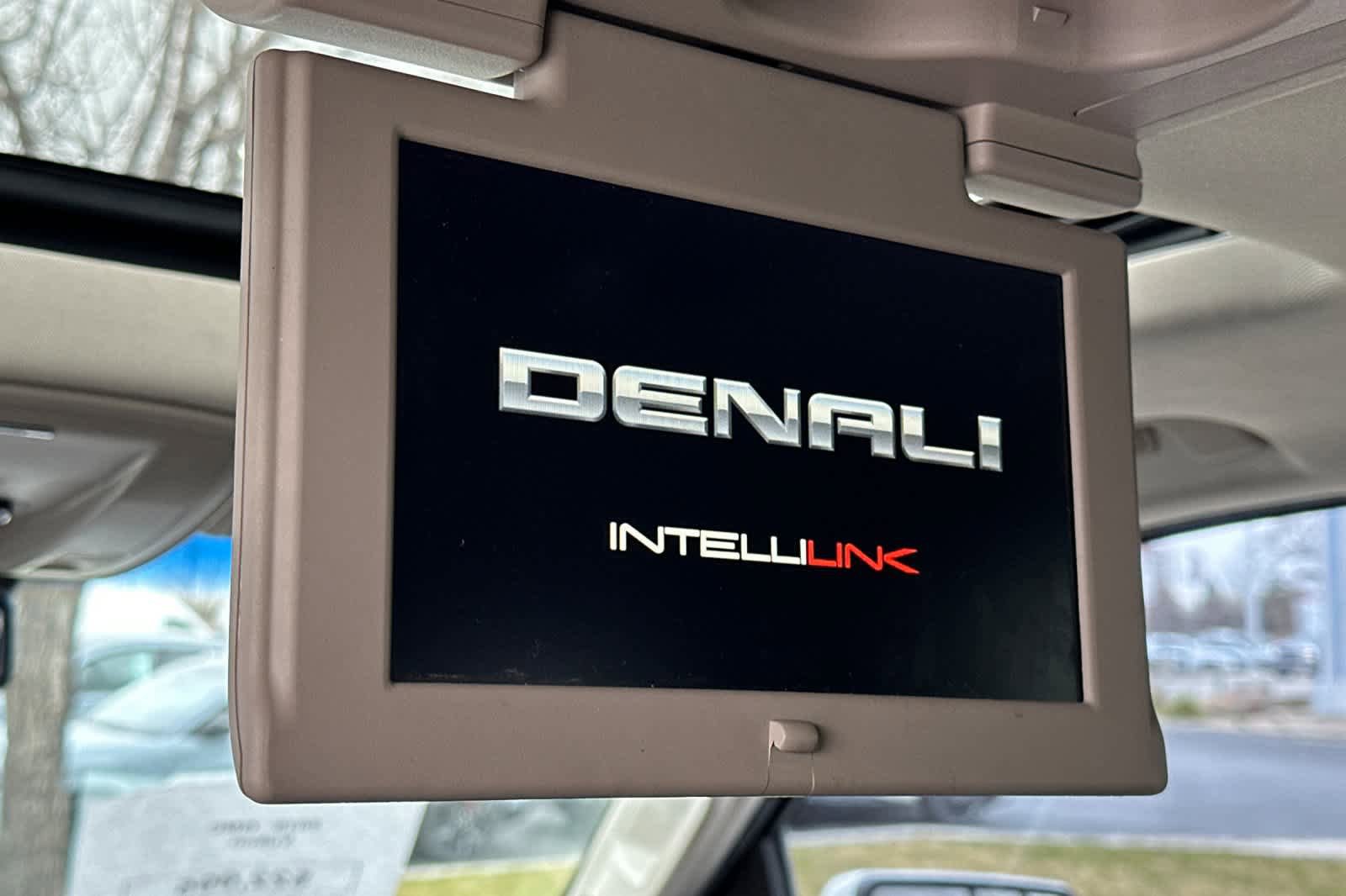 Used 2015 GMC Yukon Denali w/ Premium Package image 16