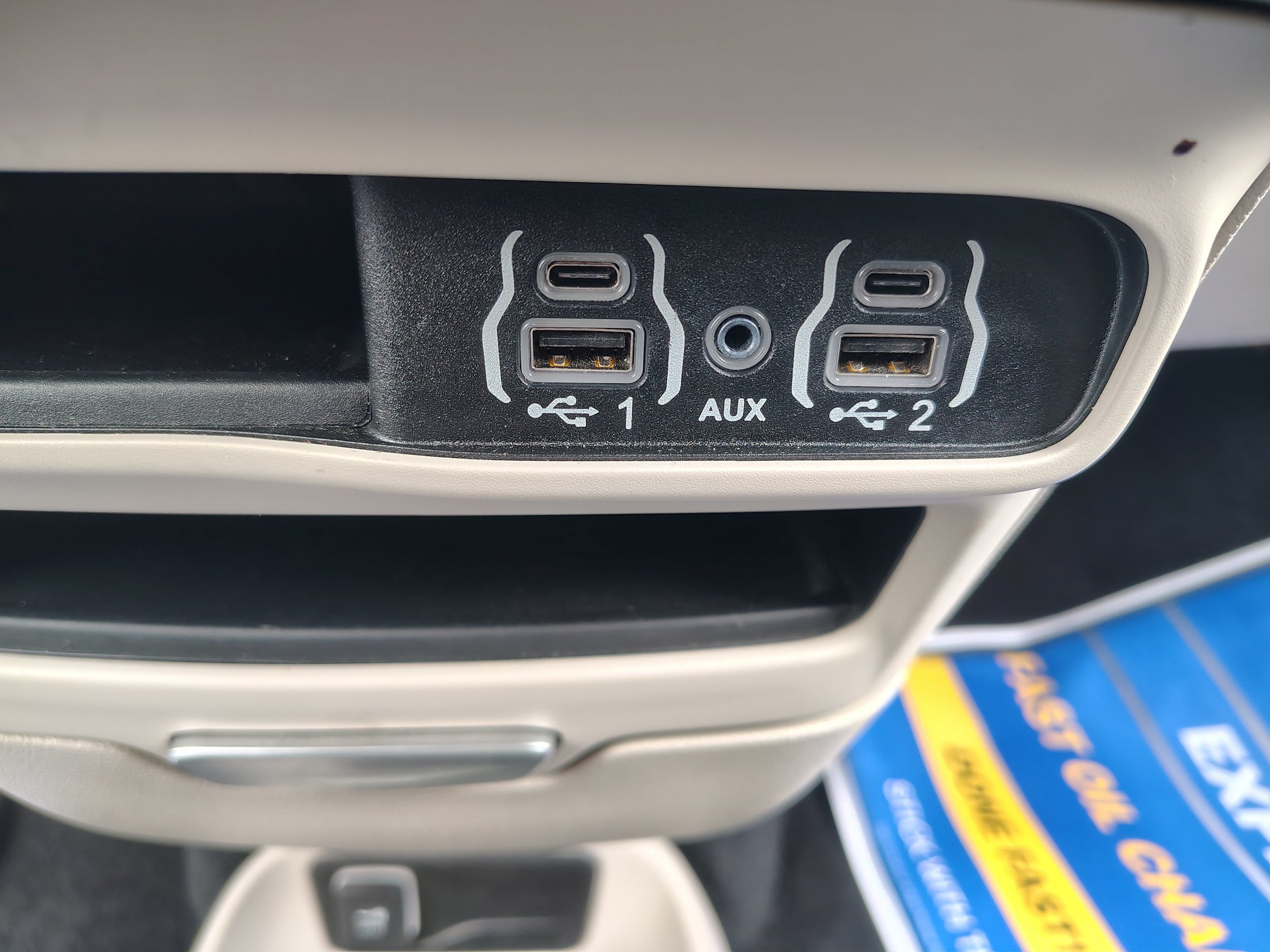 Certified 2024 Chrysler Voyager LX FWD image 47
