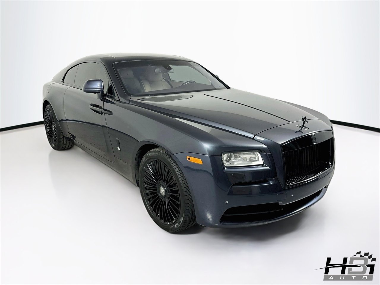 Used 2015 Rolls-Royce Wraith RWD image 3