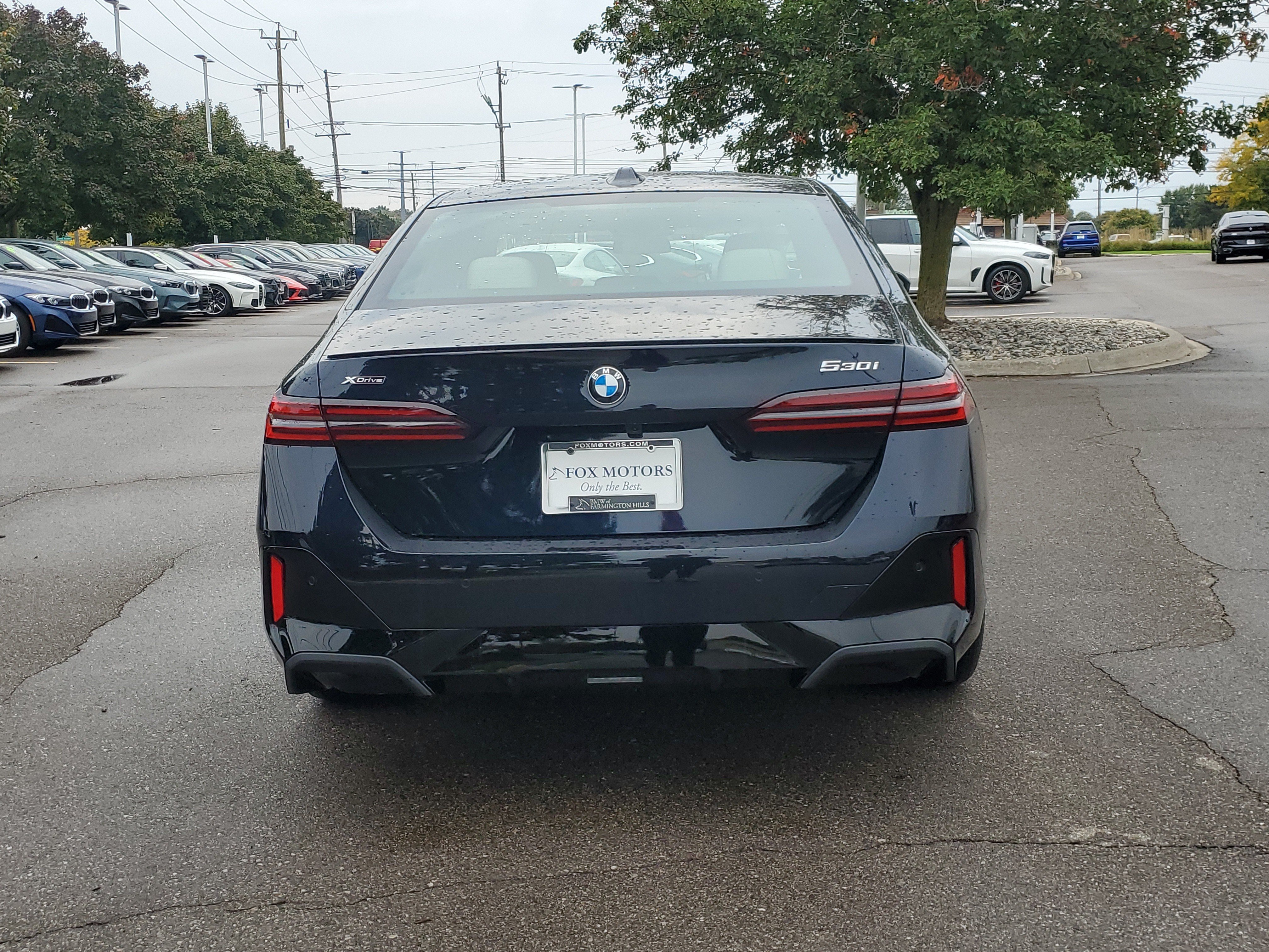 New 2027 BMW 530i xDrive w/ M Sport Package AWD/4WD image 4
