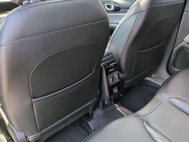 Used 2023 Jeep Compass Limited w/ Sun and Sound Group AWD/4WD image 17