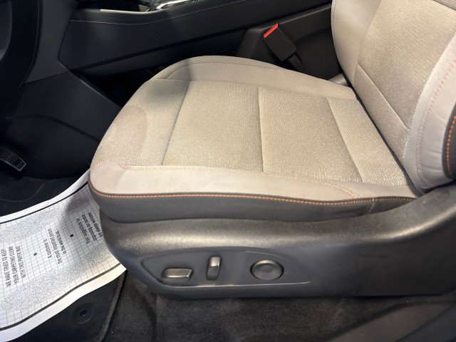 Used 2026 Chevrolet Traverse LT w/ Driver Confidence Package FWD image 16