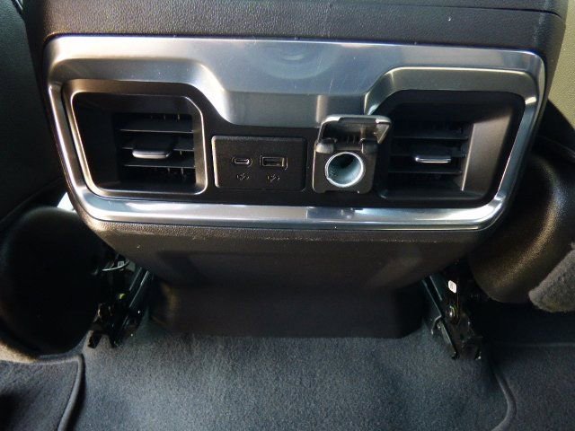 Used 2022 Chevrolet Silverado 1500 High Country w/ Safety Package II image 10