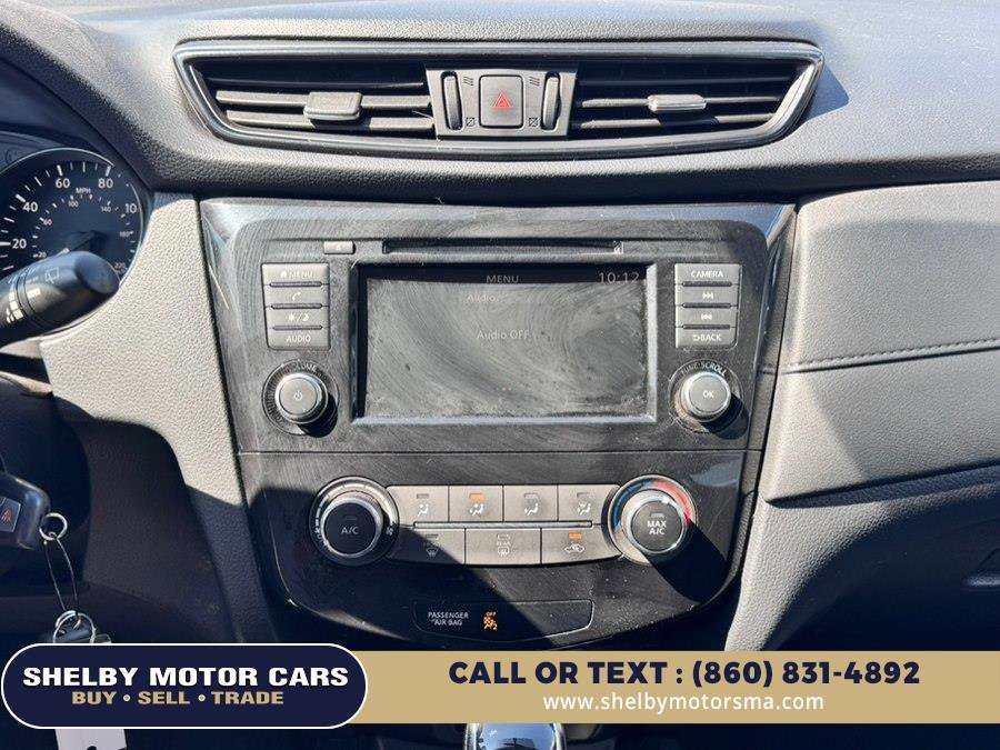 Used 2018 Nissan Rogue S FWD image 12
