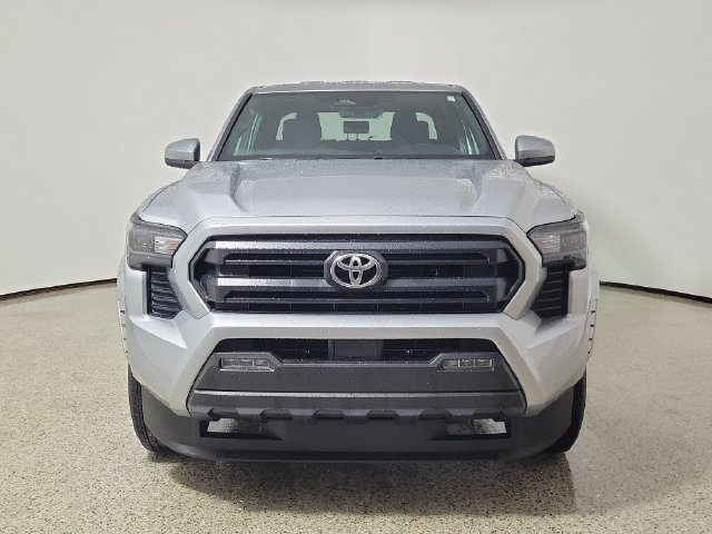 Used 2026 Toyota Tacoma SR5 AWD/4WD image 3