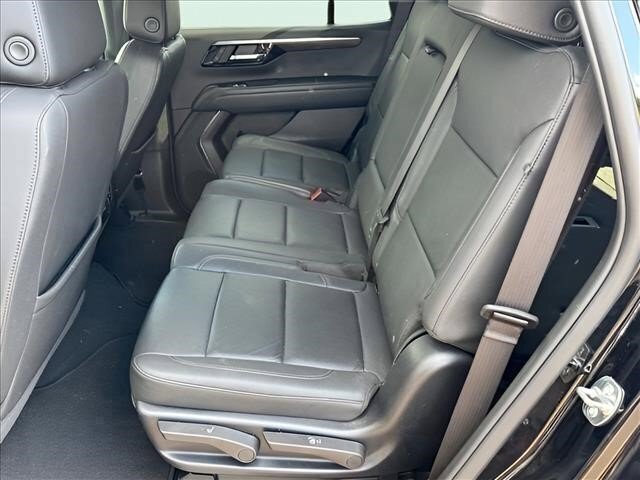 Used 2025 Chevrolet Tahoe LT AWD/4WD image 17