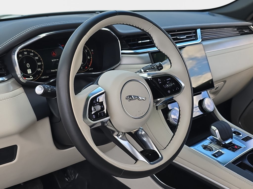 Certified 2025 Jaguar F-PACE R-Dynamic S AWD/4WD image 16