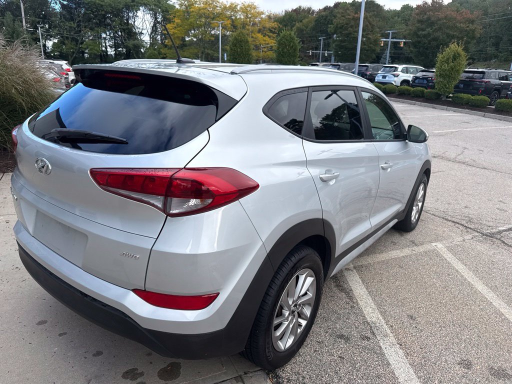 Used 2017 Hyundai Tucson SE w/ SE Popular Package 02 AWD/4WD image 2