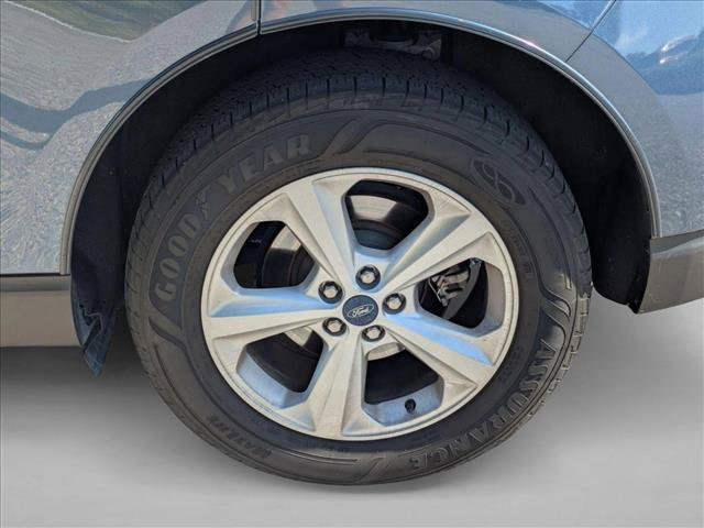 Used 2019 Ford Edge SE FWD image 10